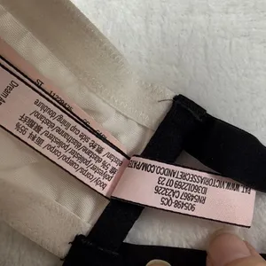 Victoria's Secret Dream Angels Unlined Bow Bra Crystal Straps White Black XL NWT thumbnail 5