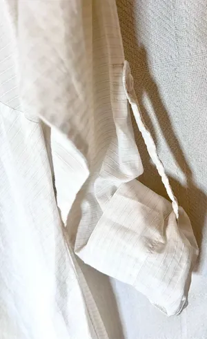 Columbia Top Women’s Roll Tab Sleeve Blouse V-Neck White Size S/P Cotton thumbnail 4