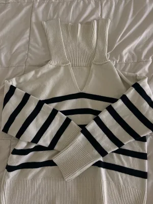 Amazon Sweater Striped thumbnail 2