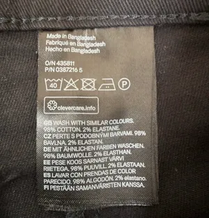H&M Black High-Waist Tailored Twill Shorts, Size 4, MSRP $29 thumbnail 4