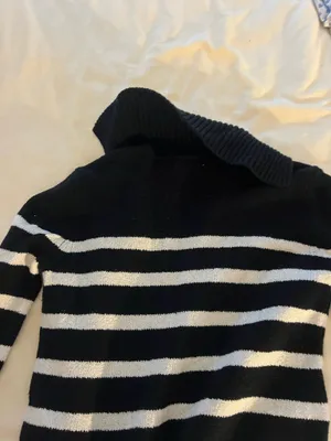 Abercrombie Sweater thumbnail 4