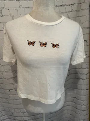 Garage White Cropped Short Sleeve Butterfly Tee Size XSmall XS thumbnail 1
