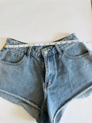 SweatyRocks Light Wash High-Rise Denim Shorts with Frayed Hem Size Medium thumbnail 9