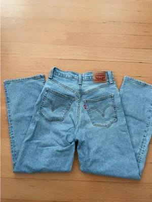 Levis Ribcage Straight Ankle Jeans size 25 thumbnail 3