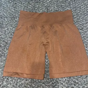 NVGTN pro shorts terracotta thumbnail 3
