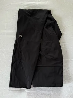 Lululemon Leggings Black Crop thumbnail 1