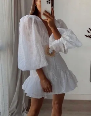 Missguided white Raffia Belted Mini Dress. Size 6 thumbnail 3