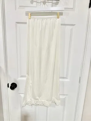 Vintage Lace Maxi Slip Skirt M 27/29 Ivory Lingerie w/ Split Made USA Coquette thumbnail 5