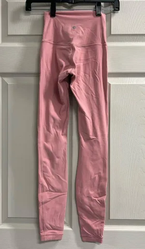Lululemon Pink 26” Leggings - Size 0 - EUC thumbnail 2