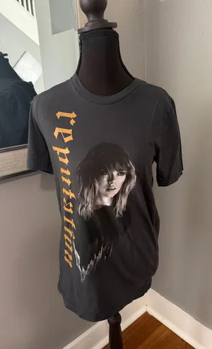 Taylor Swift Reputation Tour Black Band Tee Small thumbnail 1