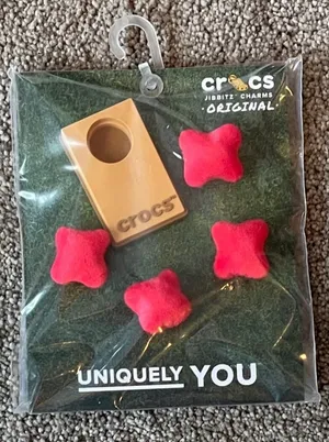 Crocs NWT  Corn Hole Jibbitz thumbnail 2