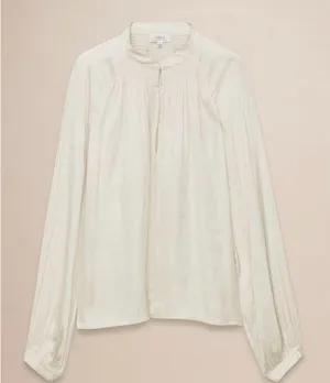 Aritzia Wilfred silky satin estienne blouse in birch NEW thumbnail 1