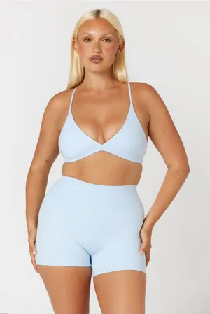 CSB Set Form Noa crop and Form invisible scrunch thumbnail 1