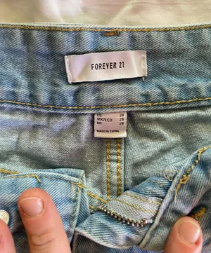 Forever 21 Ripped Jeans thumbnail 4