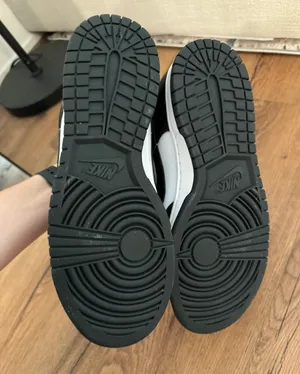 Nike Dunk Low Panda thumbnail 10