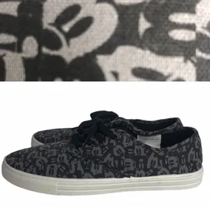 Disney Mickey Mouse Canvas Sneakers Size 10 Black Grey Retro Streetwear Shoes thumbnail 2