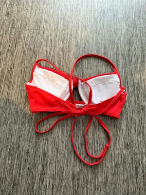 Bikini top thumbnail 2
