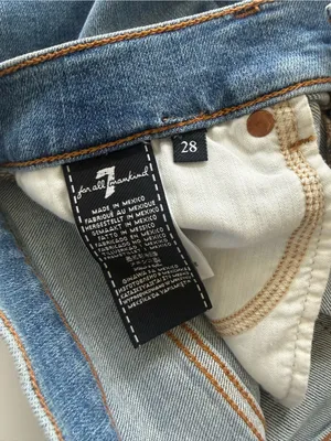 7 For All Mankind Flared Cropped Jeans Size 28 thumbnail 4