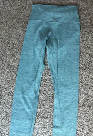 Lululemon Leggings Size Small thumbnail 1