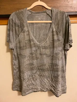 American Eagle Outfitters Light Camouflage V Neck T Shirt thumbnail 1