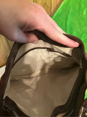 Charles David Distressed Dark Brown Leather Shoulder Bag thumbnail 8