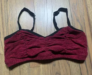 Beyond yoga small red sports bra thumbnail 1
