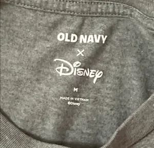 Old Navy x Disney Collab Gray Cartoon Graphic Tee Sz M thumbnail 10