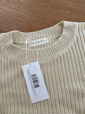 Cream Ribbed Crewneck Sweater & Knit Shorts Set thumbnail 4