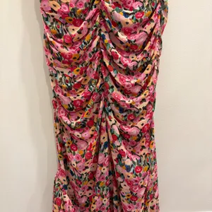 ASTR The Label Vilma Floral Ruched Ruffle Midi Dress‎ Pink Multi Large Preppy thumbnail 10