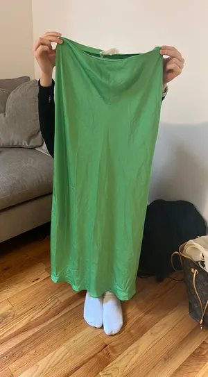 Silk skirt thumbnail 1