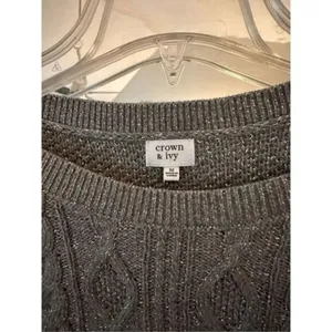 Crown & Ivy Silver Gray Metallic Ribbed Sweater Medium thumbnail 4
