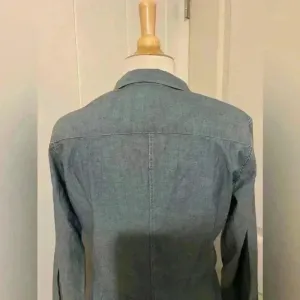 Frank & Eileen Tailored Button Up Shirt Top‎ Blouse Coastal Grandma Gray Blue thumbnail 5