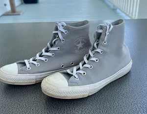 Converse High Tops thumbnail 1
