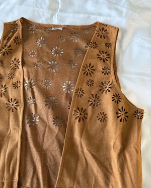 Spirit Halloween Light Brown Faux Suede Hippie Vest thumbnail 5