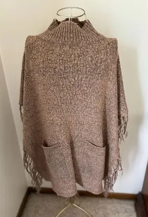 Steve Madden Knit Fringe Poncho Wrap Turtleneck Pockets One Size thumbnail 1