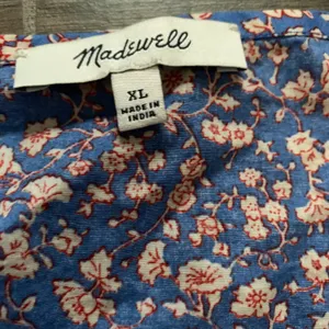Madewell V-Neck Puff Sleeve Blouse Top thumbnail 4