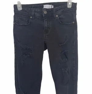 Oasis | distressed skinny jeans thumbnail 1