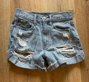 Aeropostale Light Blue Distressed Mom Jean Shorts thumbnail 1