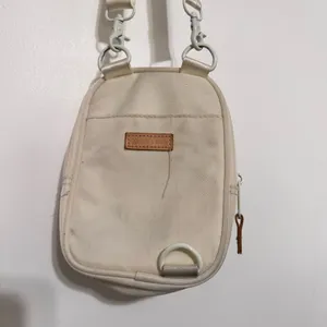 Thread Wallets Off White Crossbody Bag thumbnail 5