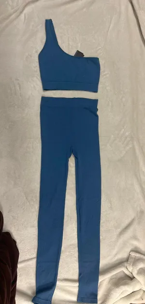 H&M set thumbnail 1