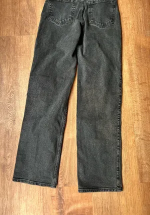 Hollister Ultra High-Rise Dad Jeans thumbnail 7