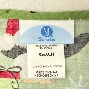 SB Scrub Christmas Penguins Scrub Top‎ Size XS Holiday Festive Work Style thumbnail 5