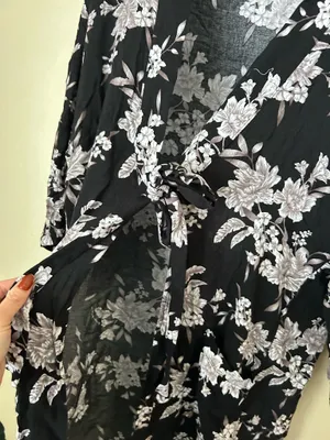 Spiritual Gangster black and white floral kimono thumbnail 7