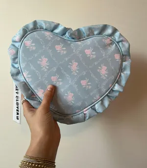 Stoney Clover Pouch thumbnail 1