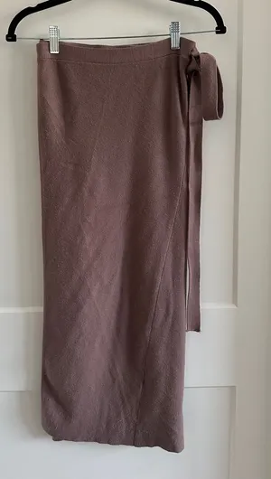 Zara mauve wrap skirt thumbnail 1