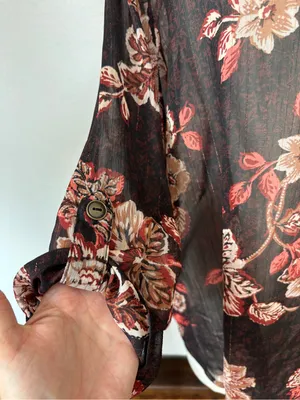 Sheer Black Floral Metallic 3/4th Sleeve Blouse thumbnail 3