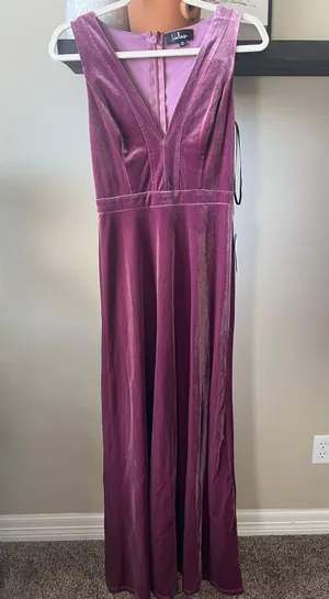 Lulus Velvet Dress NWT thumbnail 1