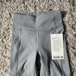 Lululemon Invigorate High-Rise Tight 25” thumbnail 3
