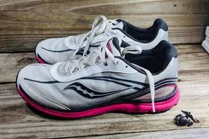Saucony Kinvara 2 Womens Shoes Sneakers Size 7 White/Pink 10121-1 Athletic thumbnail 2