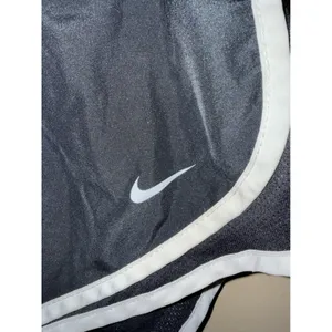 Nike Dri-FIT Tempo Running Shorts Black White Womens Large 3 Inch Inseam workout thumbnail 3